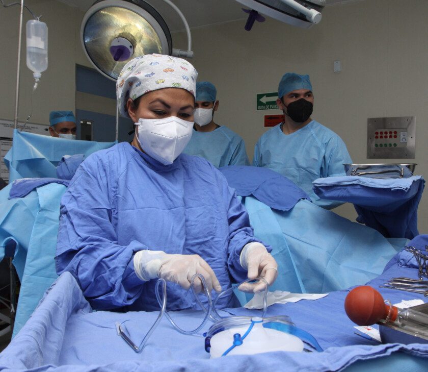 cirugía cardiotorácica para  la reconstrucción de la pared torácica