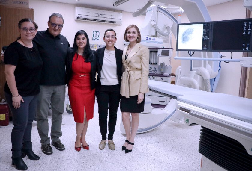 profesores nacionales e internacionales en el primer Curso de Código Cerebro organizado por el IMSS